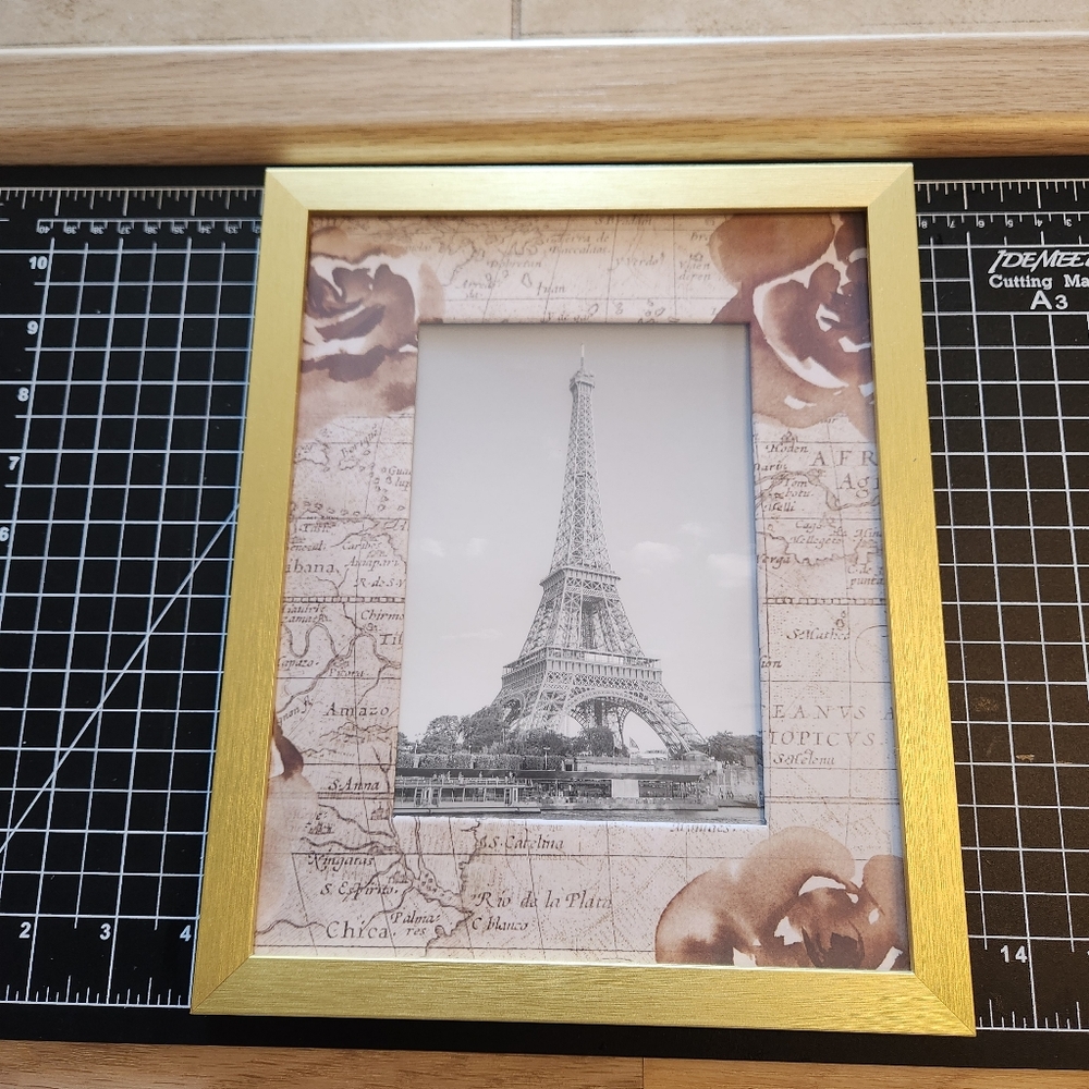 8x10 Picture Mat | Wanderlust Rose | Vintage Map & Rose Design